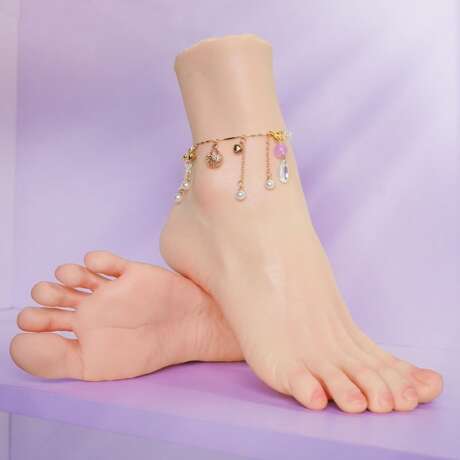 1 Pair, Silicone Female Foot Model, Realistic Fake Foot, Silicone Foot, Wrinkles on Soles, Realistic Silicone Feet, Fake Feet, for Jewerly Shoe Sock Sandal Display Art Collection