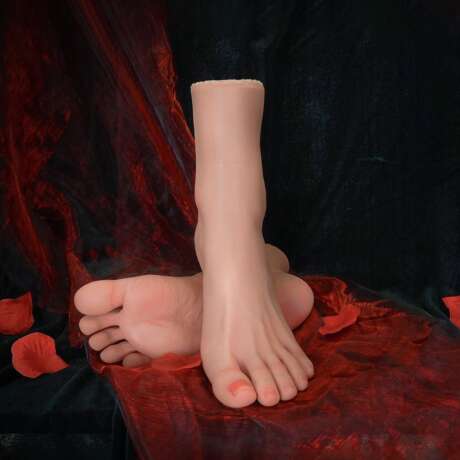KUICEO Silicone Foot Model Realistic Female Feet Display Jewelry Silicone Female Foot